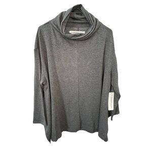 NWT Oversized Crowl Neck Grey Sweater